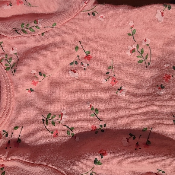 (4) Newborn Bodysuits EUC - Picture 3 of 6